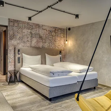 Hotel Alte Post 4*