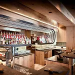 阿尔特伯斯特酒店 酒店